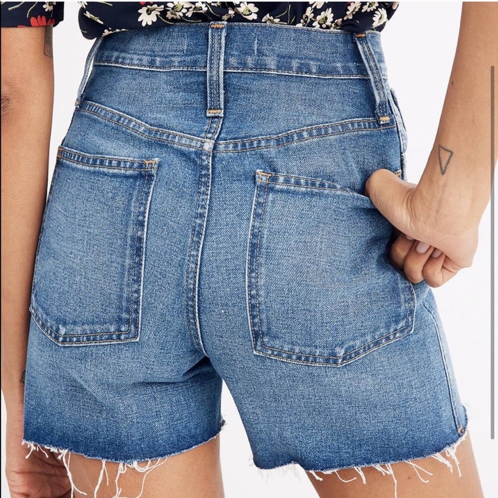 The Perfect Jean Short in Ullman Wash
